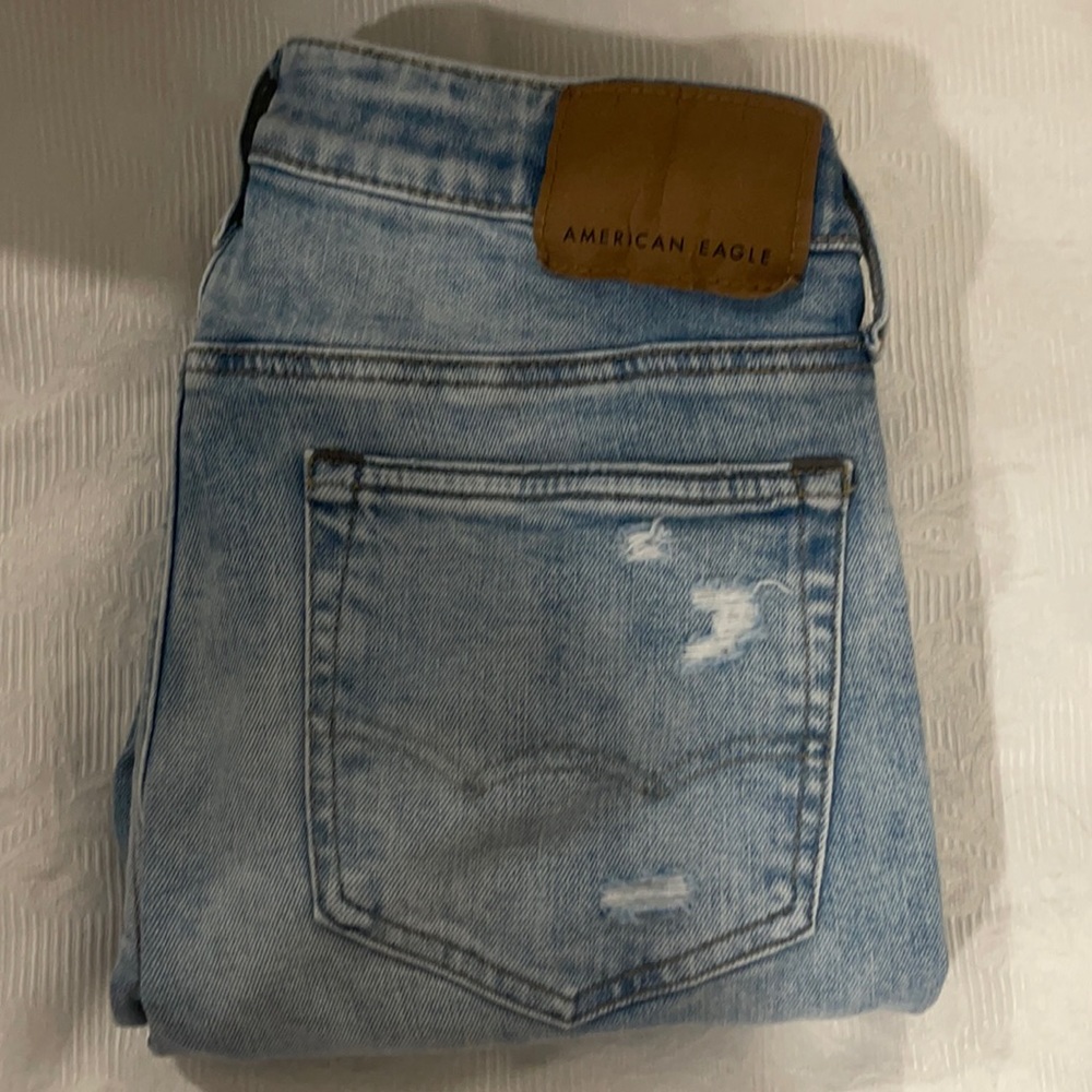 American Eagle skinny 3130 stylish ripped jeans